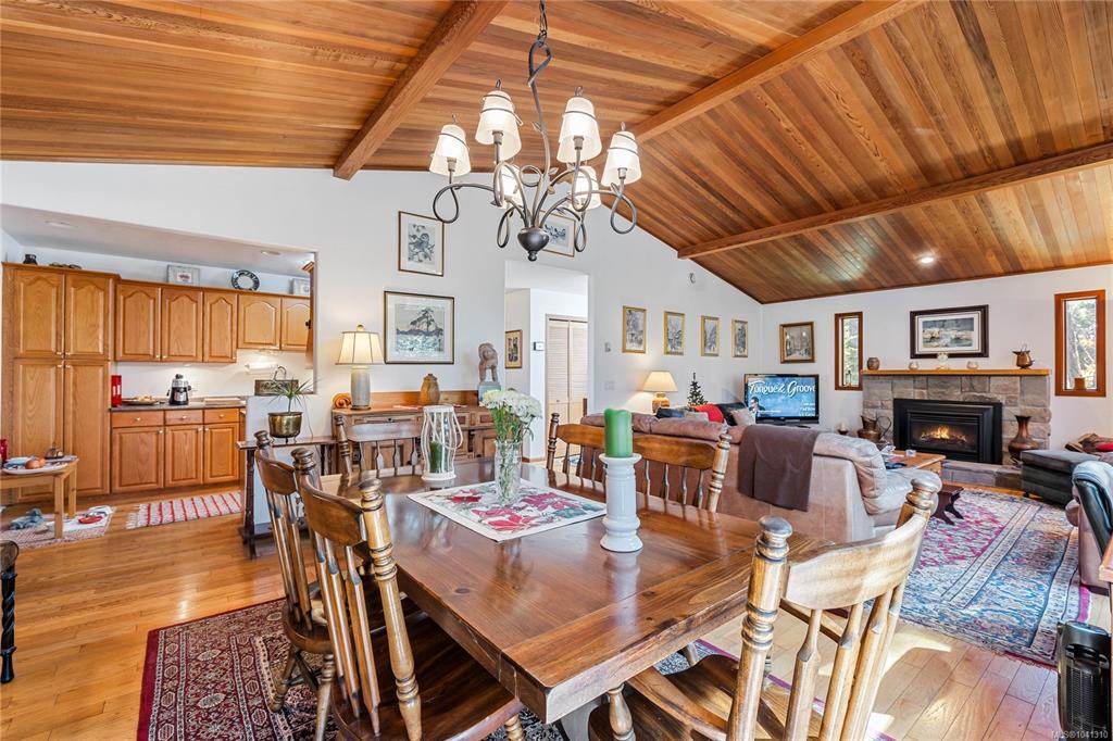 Fifth View of 112 Cairns Pl, Salt Spring, BC, V8K 2K9