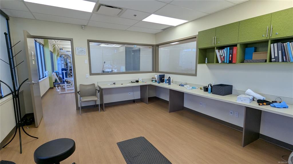 Fifth View of 435 Trunk Rd, Duncan, BC, V9L 2P5