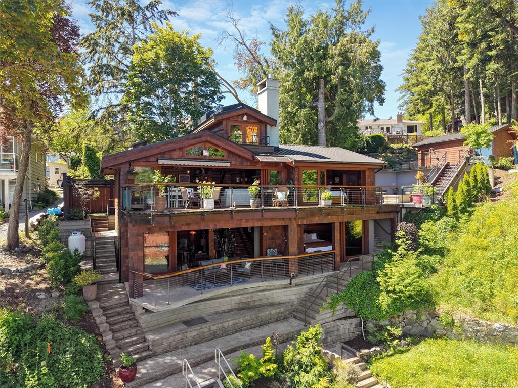 Fifth View of 10968 Madrona Dr, North Saanich, BC, V8R 6K2