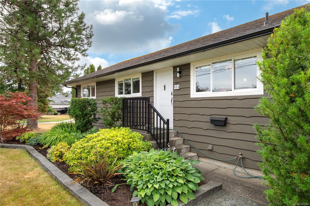 Fourth View of 555 Holm Rd, Campbell River, BC, V9W 1W5