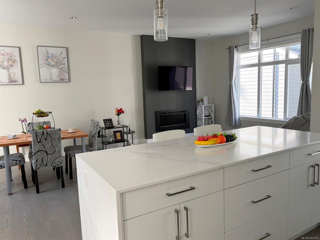 Fifth View of 946 Jenkins Ave, Langford, BC, V9B 2N7