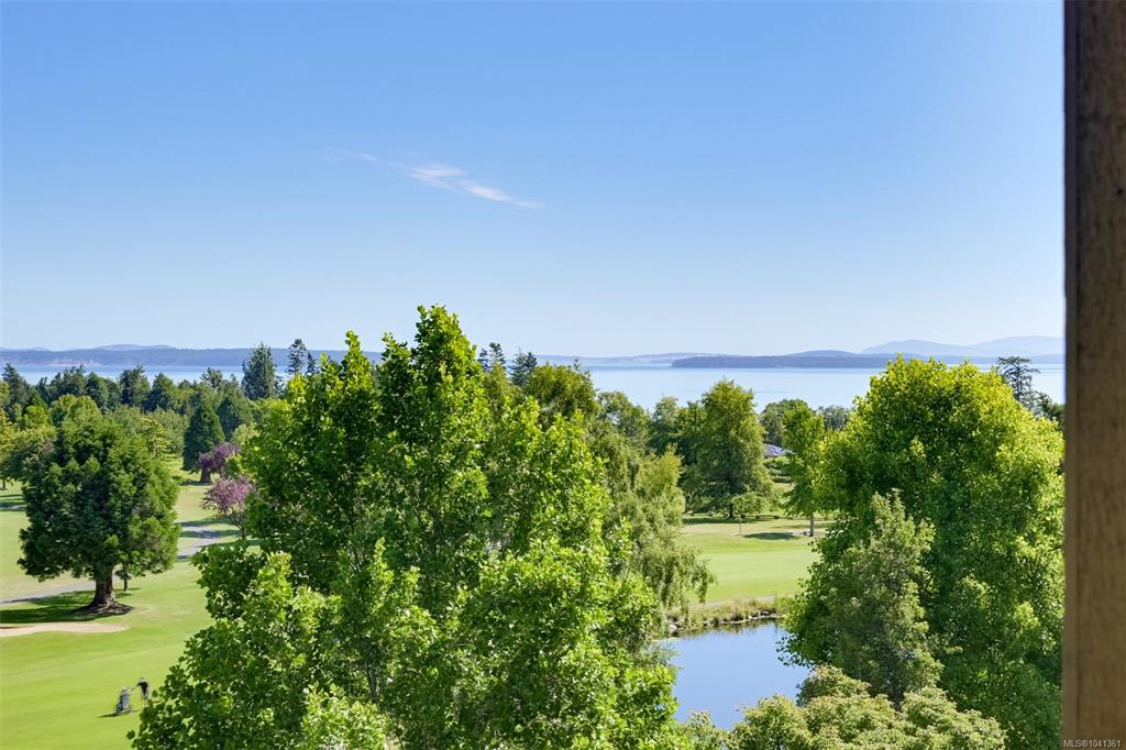 Third View of 5329 Cordova Bay Rd, Mattick's Green, Saanich, BC, V8Y 2L3