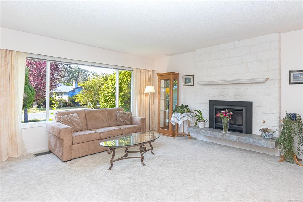 986 Lucas Ave, 1041368, BC,