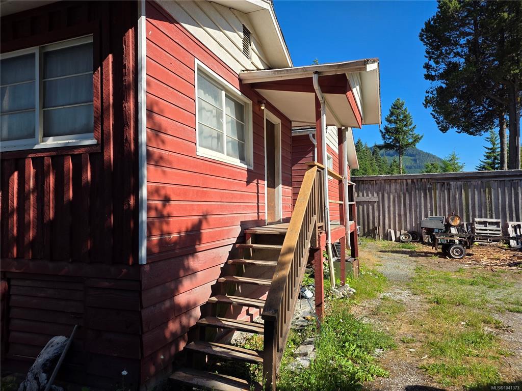 Fourth View of 62 Kinman Ave, Woss, BC, V0N 3P0