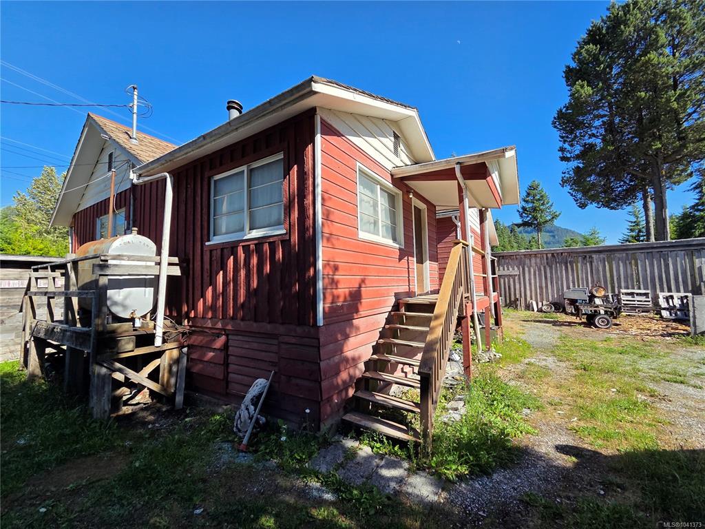 Fifth View of 62 Kinman Ave, Woss, BC, V0N 3P0