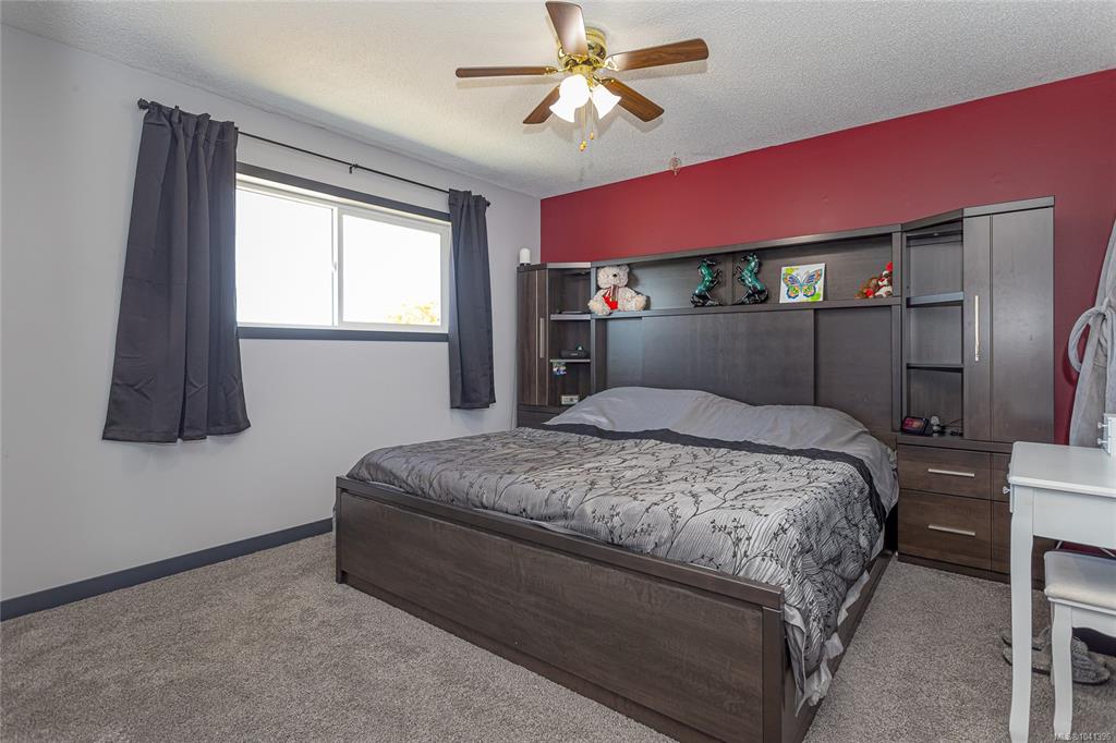 Fifth View of 560 Weber St, Nanaimo, BC, V9R 5R1