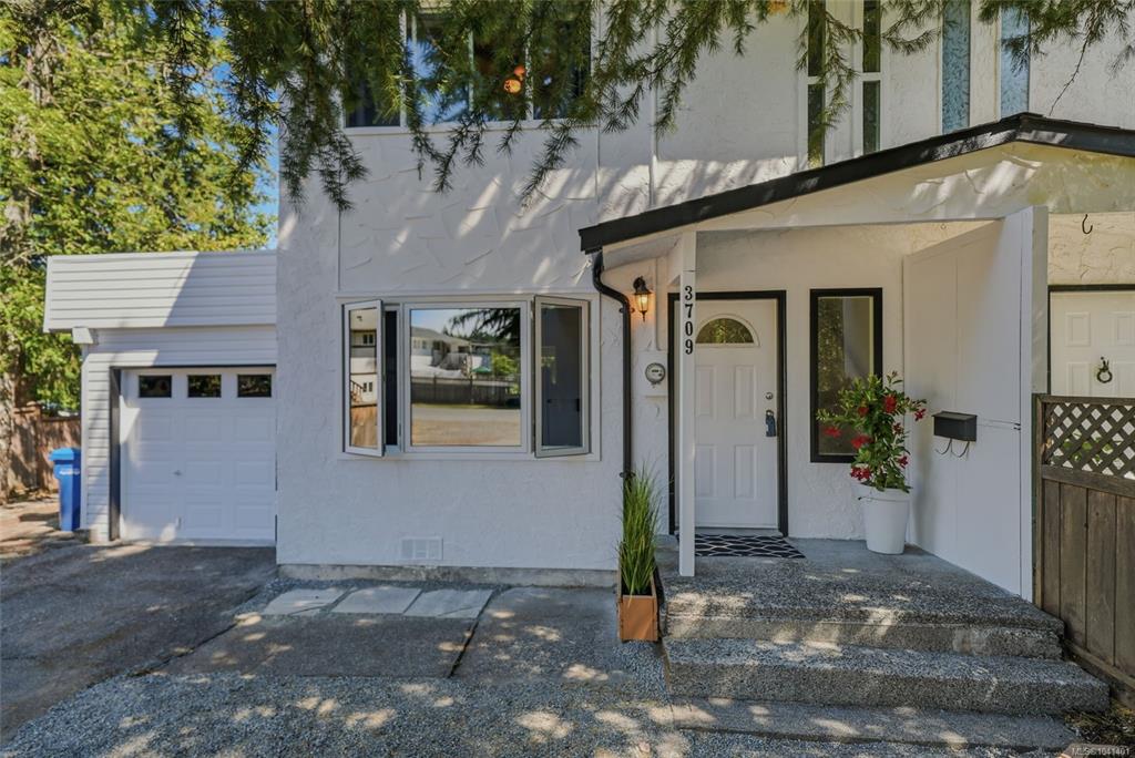 Fourth View of 3709 Long Lake Terr, Nanaimo, BC, V9T 2V2