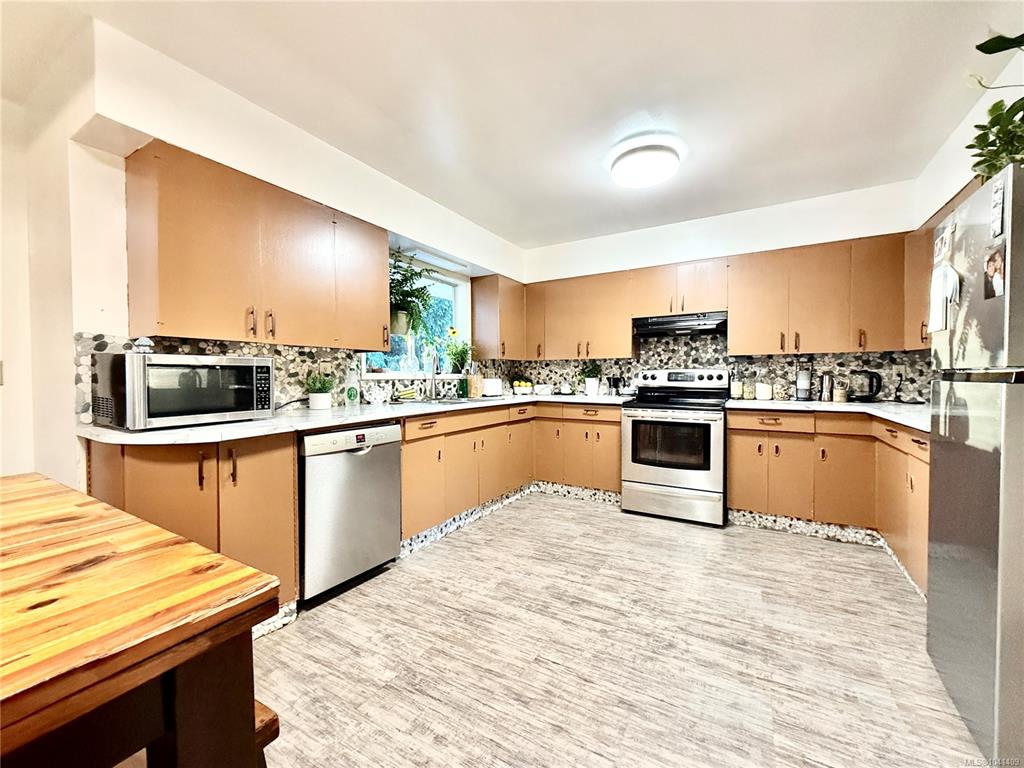 Third View of 2776 Penelope Pl, Langford, BC, V9B 3K2