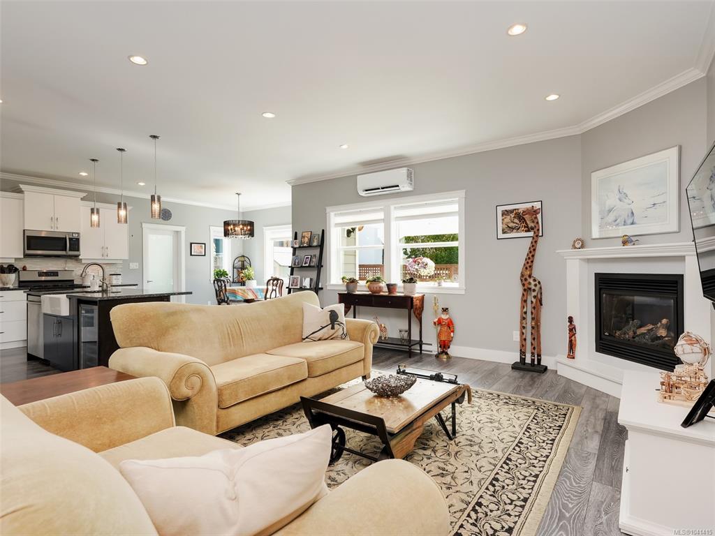 Third View of 6889 Lauras Lane, Sooke, BC, V9Z 0P8
