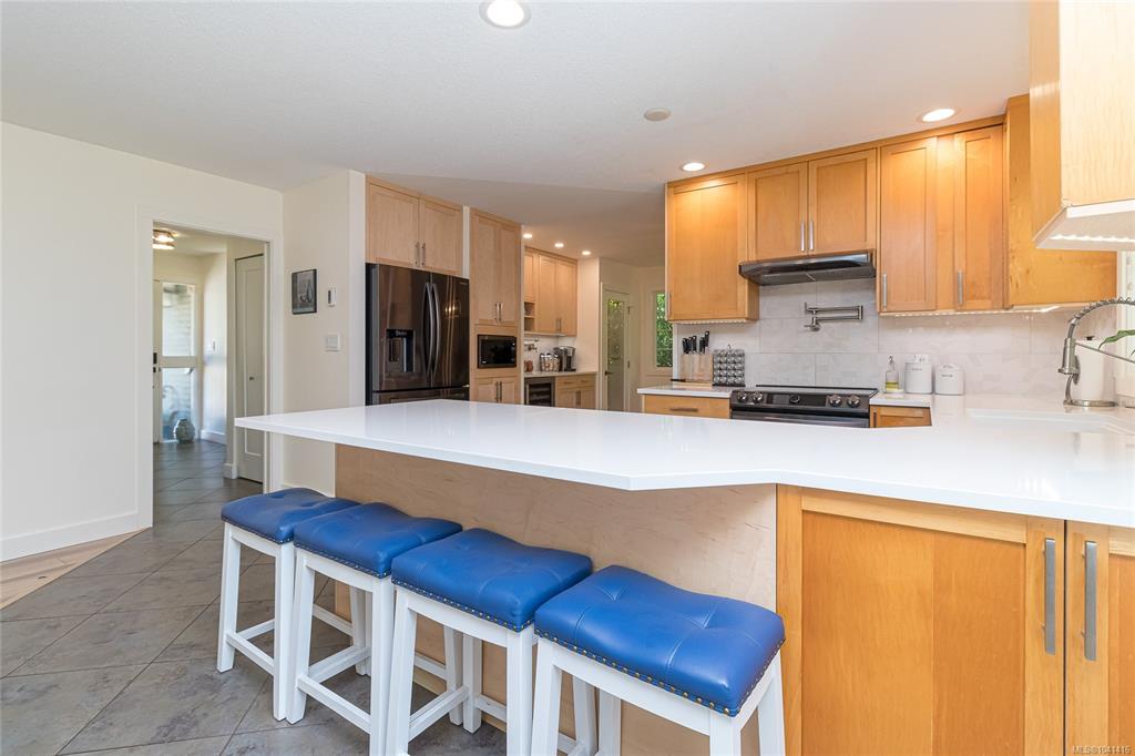 Fourth View of 481 Tipton Ave, Colwood, BC, V9C 2B8