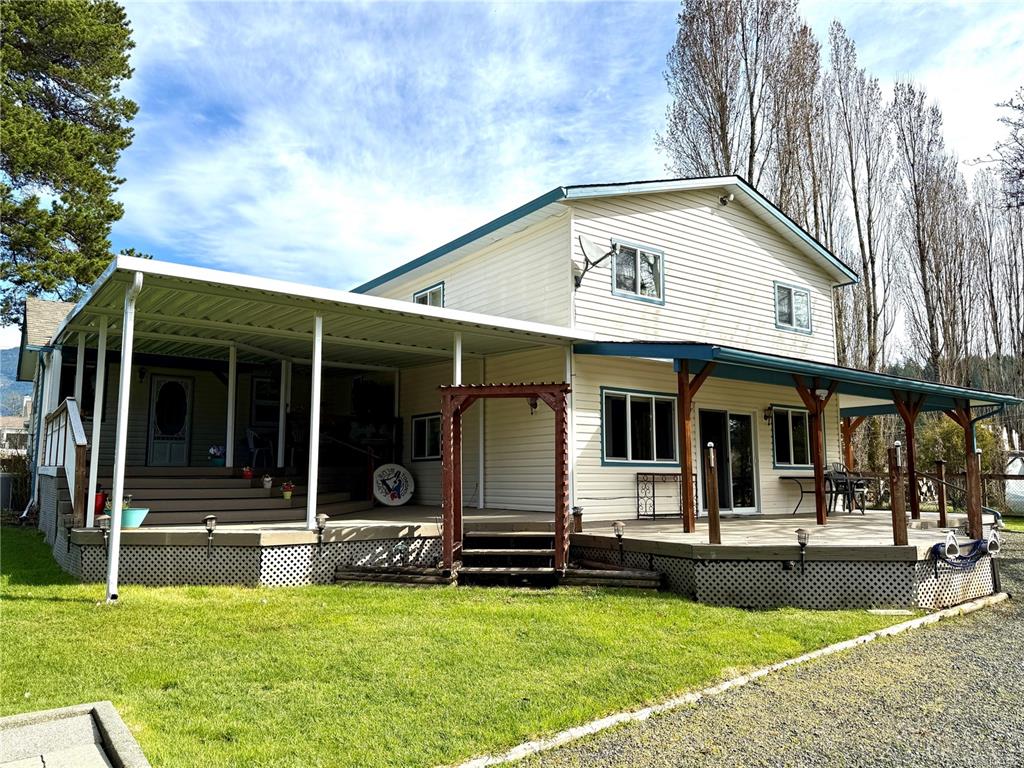 Third View of 6131 Drinkwater Rd, Port Alberni, BC, V9Y 8W6