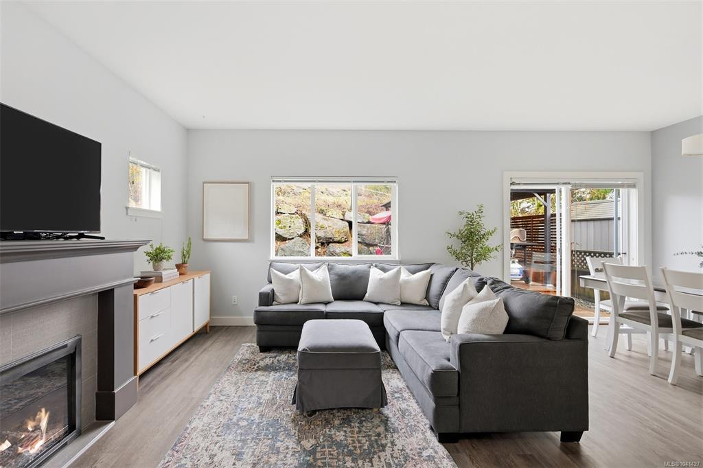 1184 Parkdale Creek Gdns, 1041427, BC,