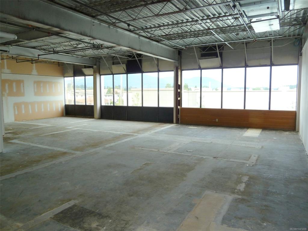 Fourth View of 435 Trunk Rd, Duncan, BC, V9L 2P5