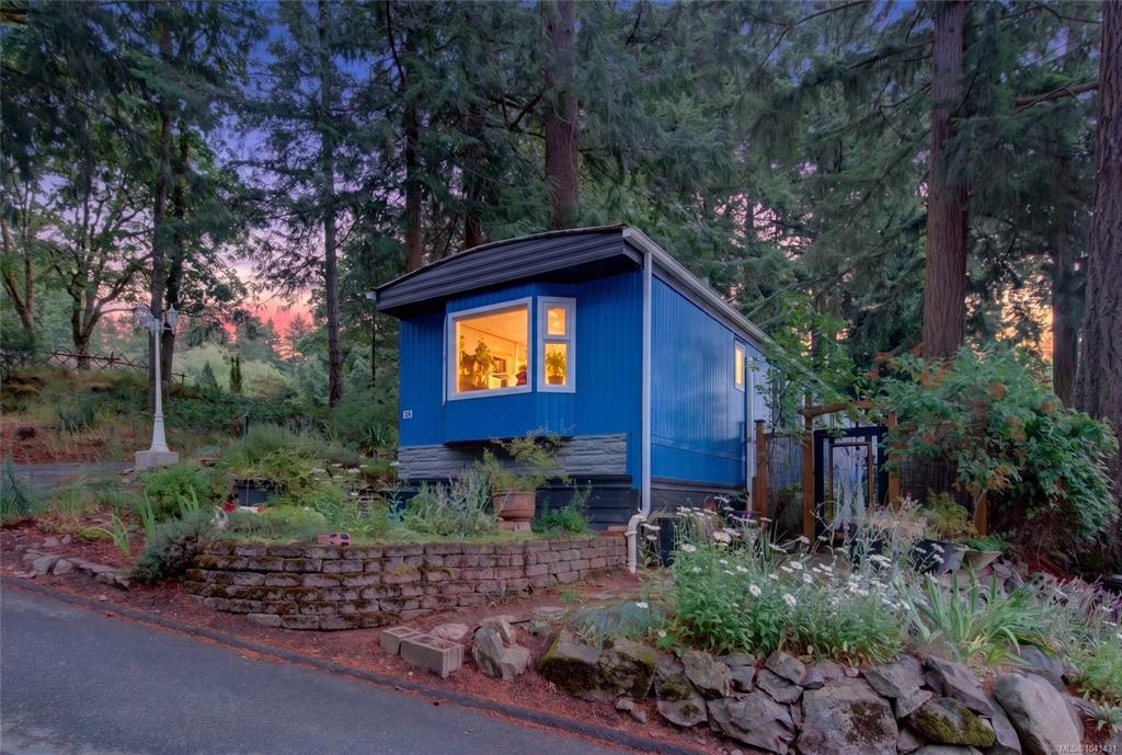 Second View of 2500 Florence Lake Rd, Langford, BC, V9B 4H2