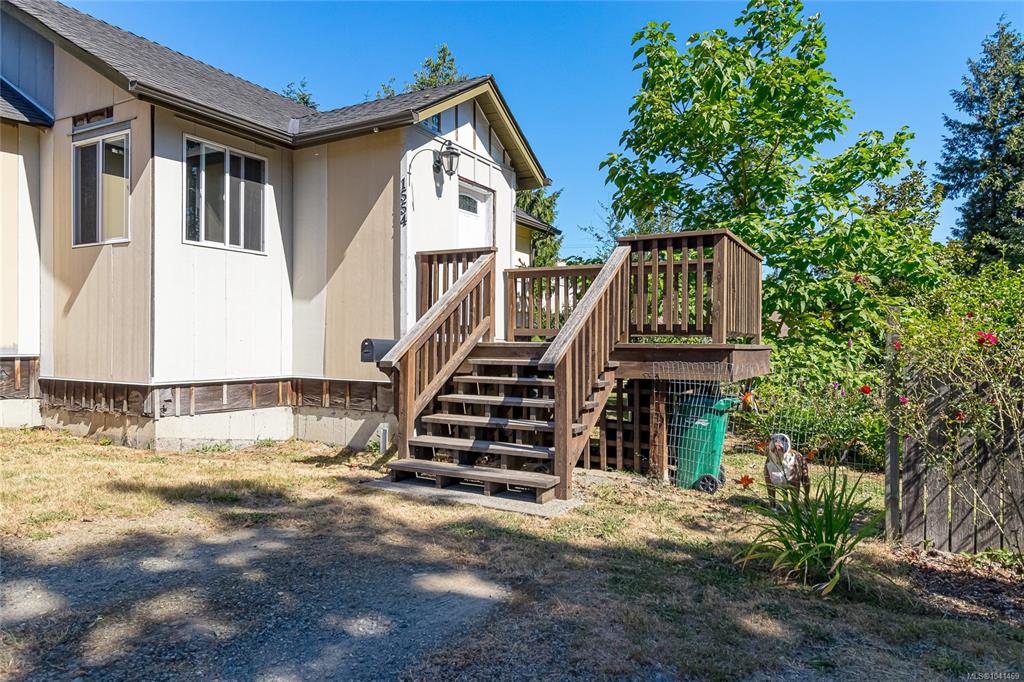 Fourth View of 1554 Bartlett St, Nanaimo, BC, V9S 1C2