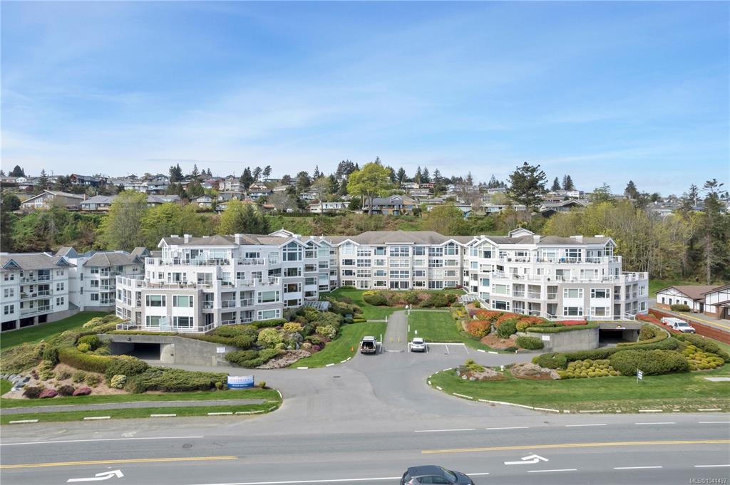 Third View of 350 Island Hwy S, SILVER SEAS, Campbell River, BC, V9W 1A5