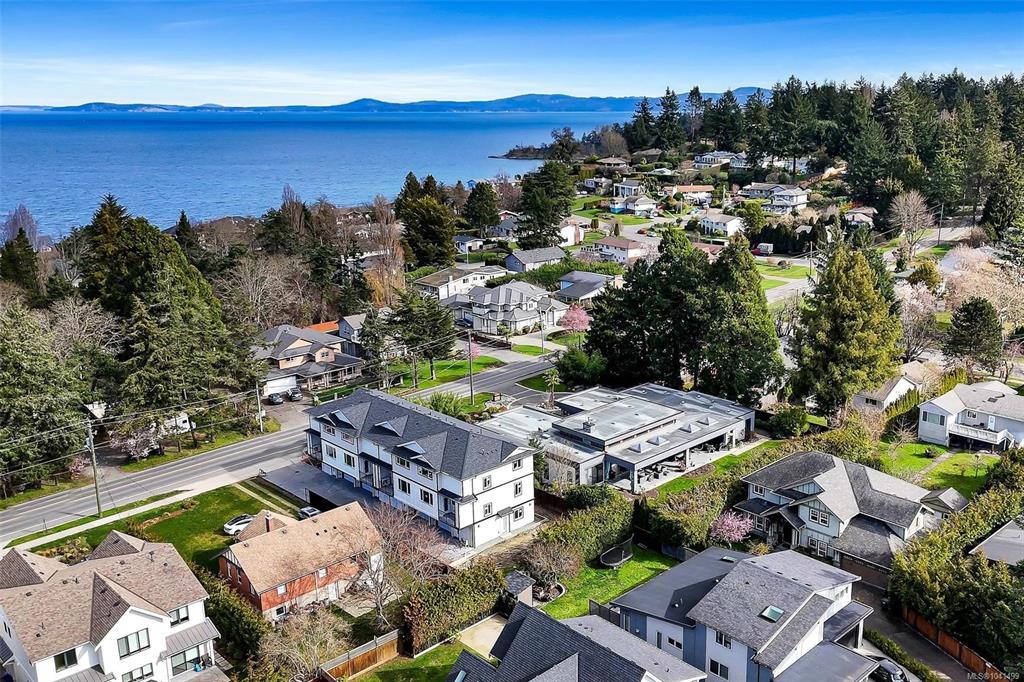 Fourth View of 1559 Ash Rd, Saanich, BC, V8N 2S9