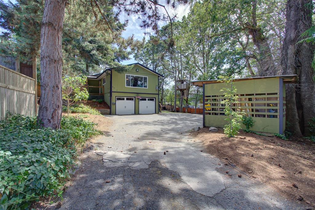 6013 Wisteria Pl, 1041502, BC,