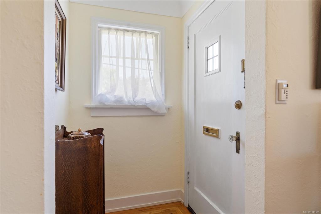 Fourth View of 2183 Central Ave, Oak Bay, BC, V8S 2R6
