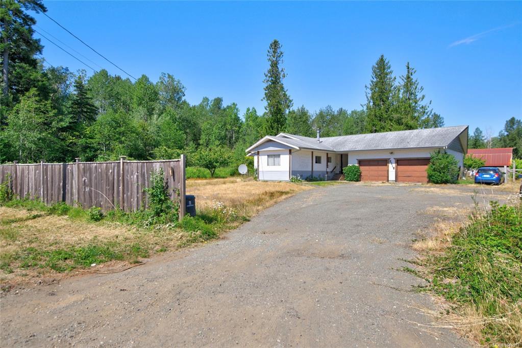Fourth View of 2115 Cumberland Rd, Courtenay, BC, V9N 2G1