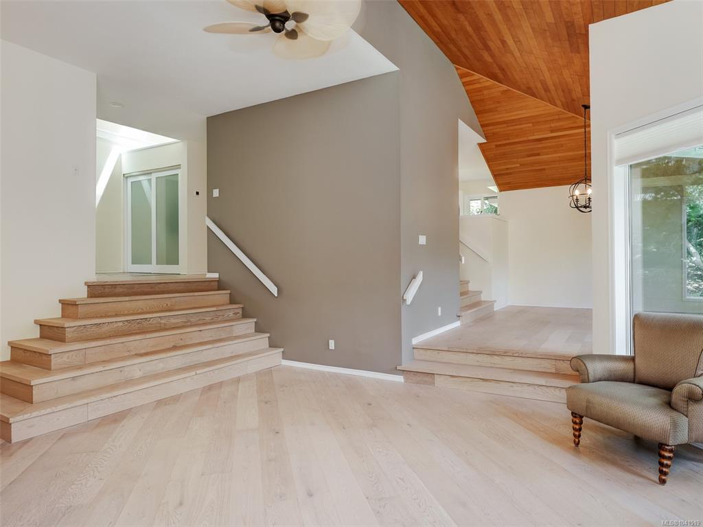 Fifth View of 2745 Green Vale Ave, Saanich, BC, V8N 1S3