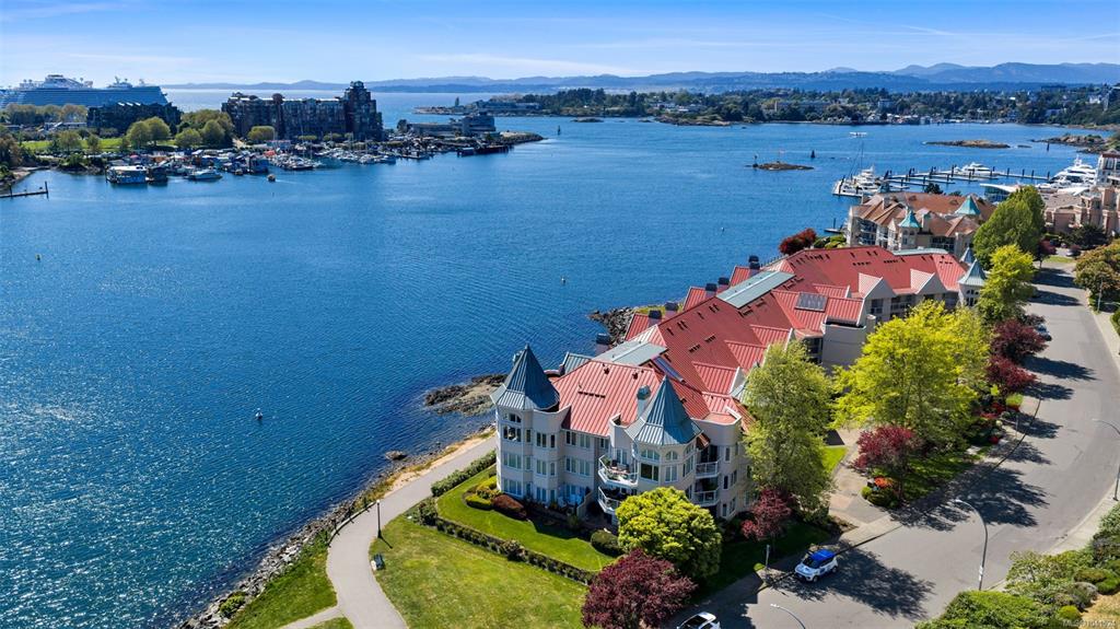 Second View of 55 Songhees Rd, Queensport, Victoria, BC, V9A 6T3