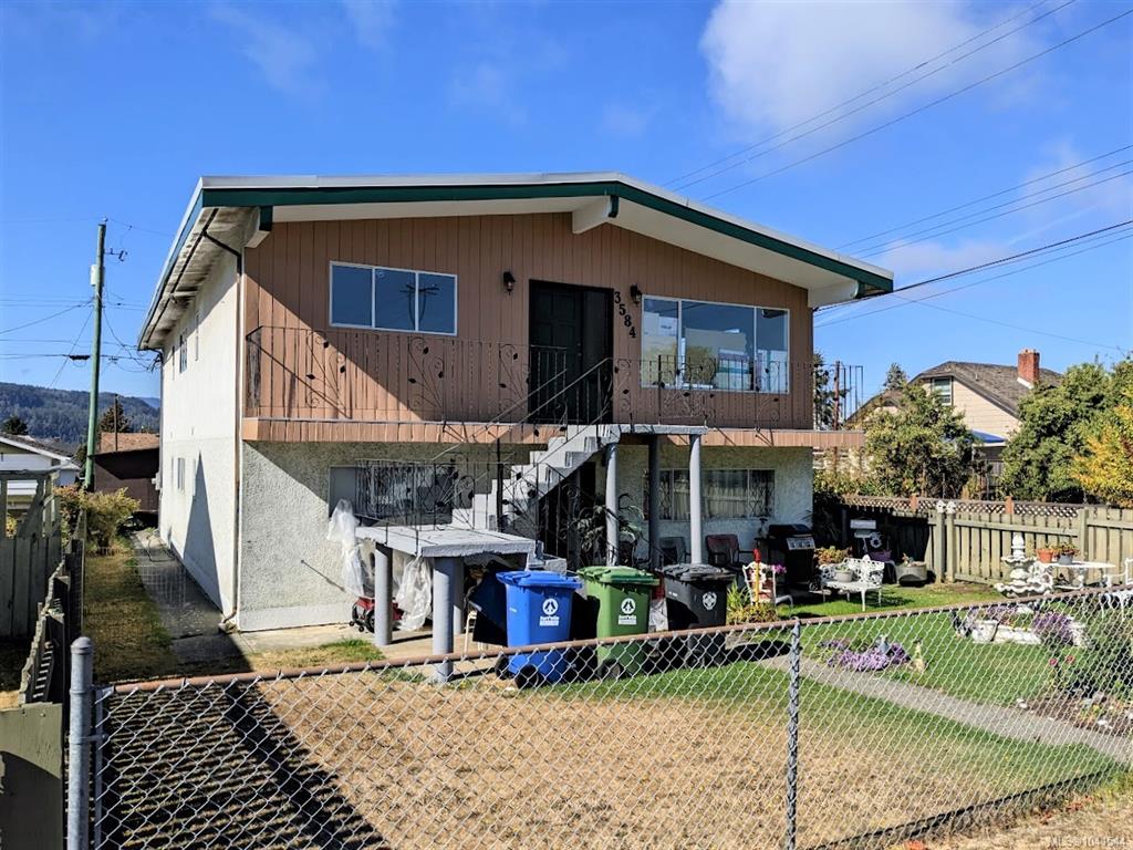 3584 9th Ave, 1041544, BC,