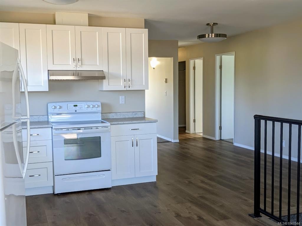 Fourth View of 3584 9th Ave, Port Alberni, BC, V9Y 4T4