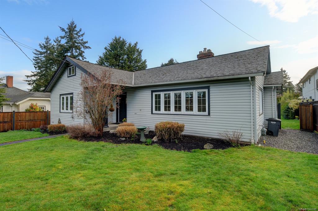 3919 Quadra St, 1041548, BC,