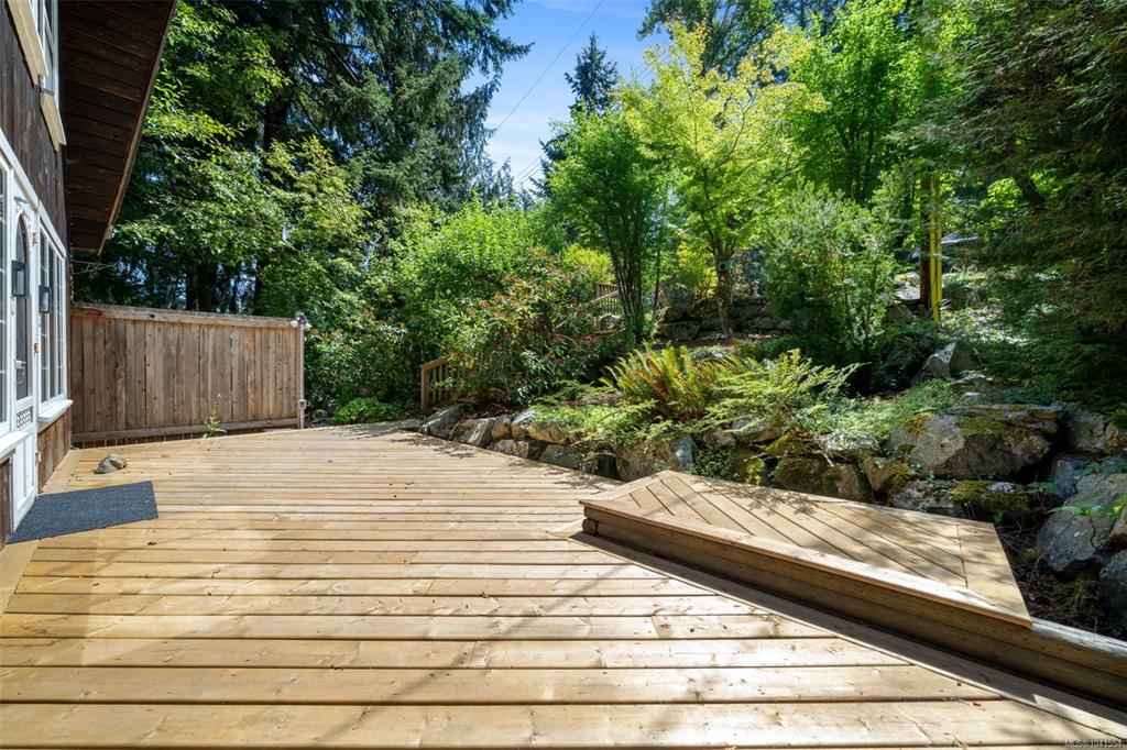 Fifth View of 1697 La Gorda Pl, Shawnigan Lake, BC, V0R 2W0