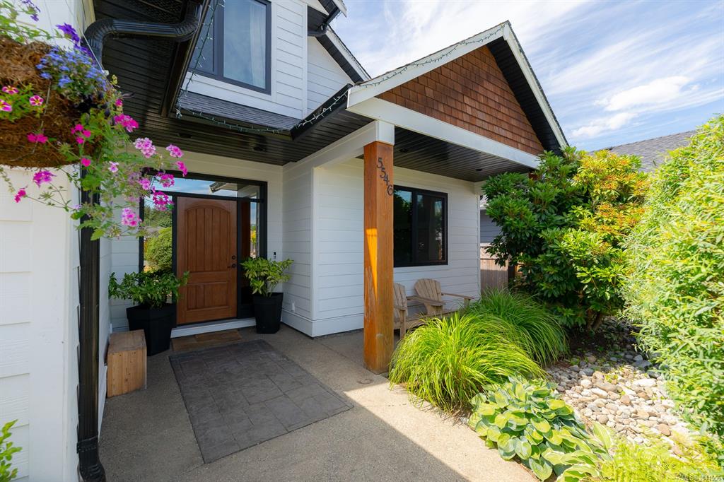 Fourth View of 5546 Woodland Cres W, Port Alberni, BC, V9Y 8E6