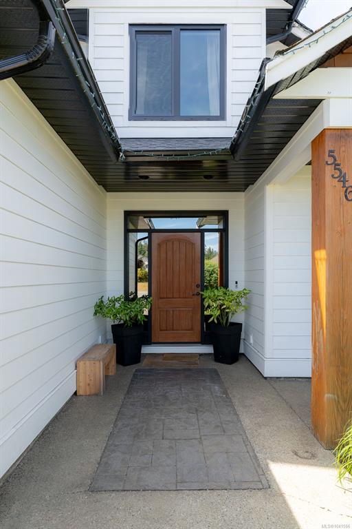 Fifth View of 5546 Woodland Cres W, Port Alberni, BC, V9Y 8E6