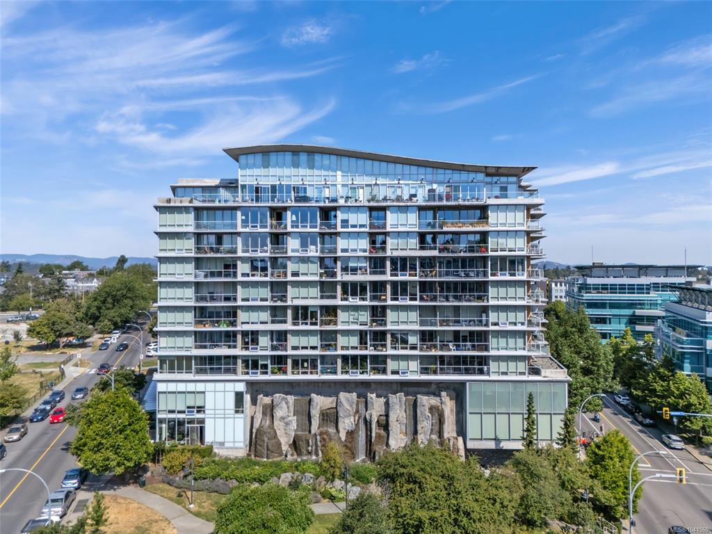 Third View of 160 Wilson St, Victoria, BC, V9A 7P9
