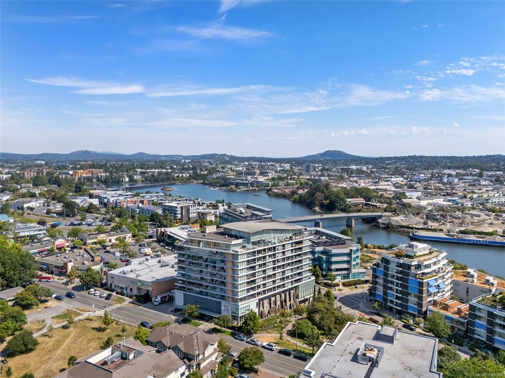 Fourth View of 160 Wilson St, Victoria, BC, V9A 7P9