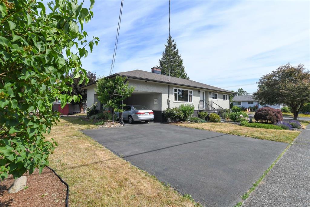 Third View of 721 18th St, Courtenay, BC, V9N 2A4
