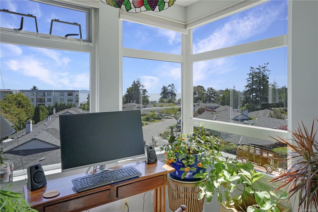 5110 Cordova Bay Rd, 1041568, BC,