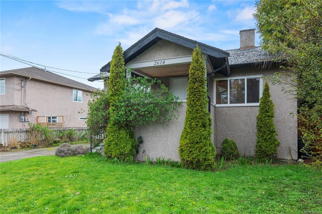 Second View of 2614 Scott St, Victoria, BC, V8R 4H9