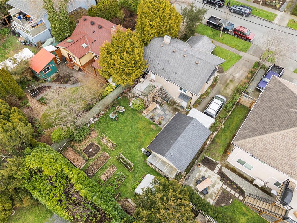 Third View of 2614 Scott St, Victoria, BC, V8R 4H9