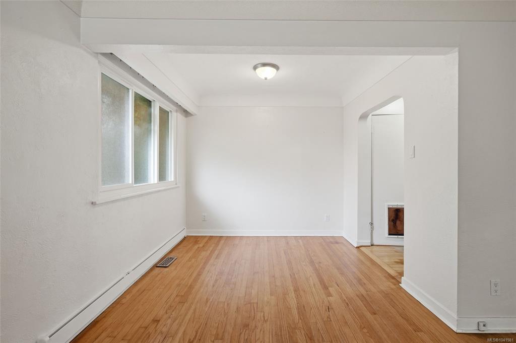 Fifth View of 635 Bruce Ave, Nanaimo, BC, V9R 3Y8