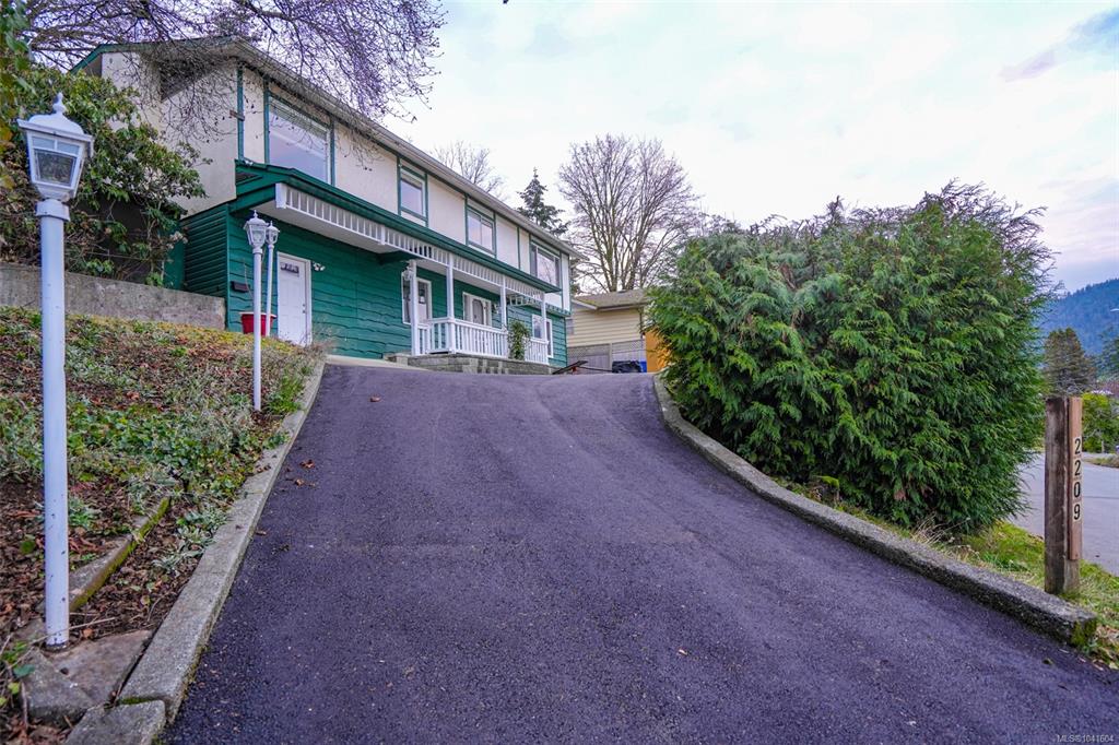 2209 Mallory Dr, 1041604, BC,