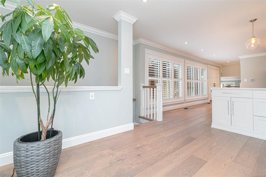 Fifth View of 2345 Cedar Hill Cross Rd, Upland Estates, Oak Bay, BC, V8P 5M8