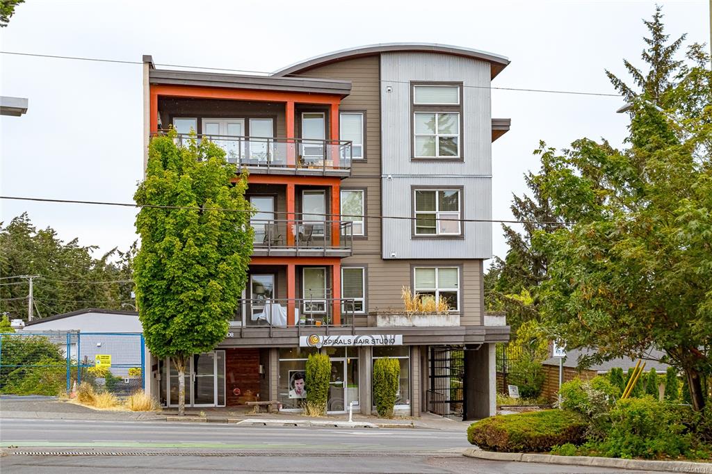 1008 Tillicum Rd, 1041616, BC,