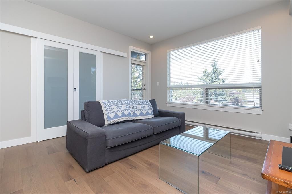 Fourth View of 1008 Tillicum Rd, Esquimalt, BC, V9A 1Z8