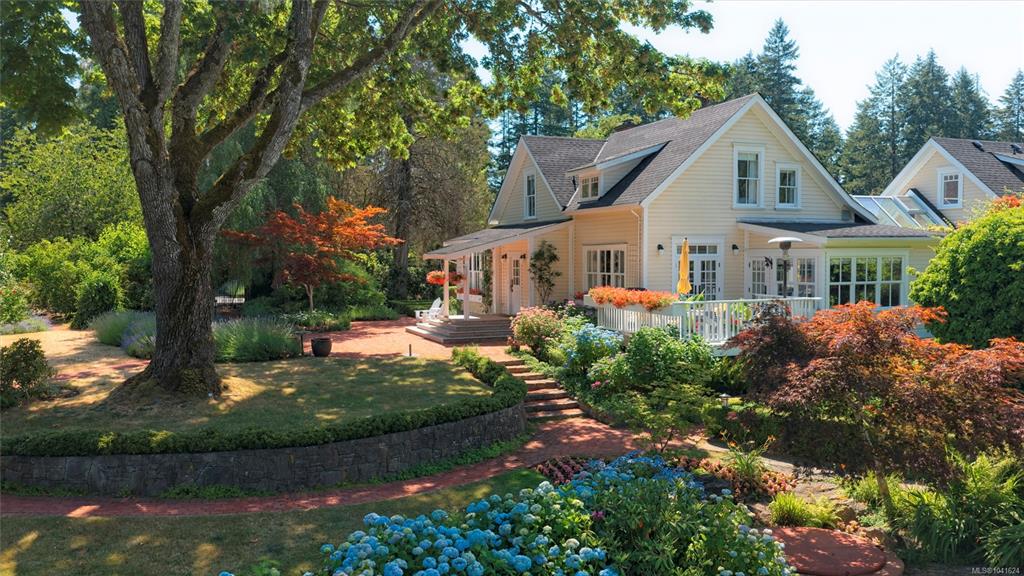 Fifth View of 346 Robinson Rd, Salt Spring, BC, V8K 1P7