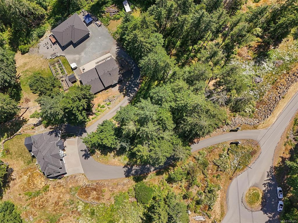 Third View of 1789 York Ridge Pl, Highlands, BC, V9B 6E5