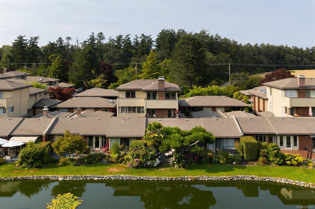 2345 Cedar Hill Cross Rd, 1041626, BC,