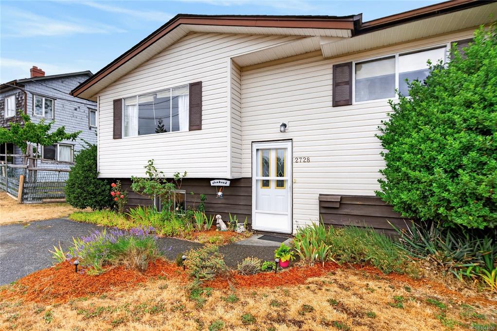 Third View of 2728 Windermere Ave, Cumberland, BC, V0R 1S0