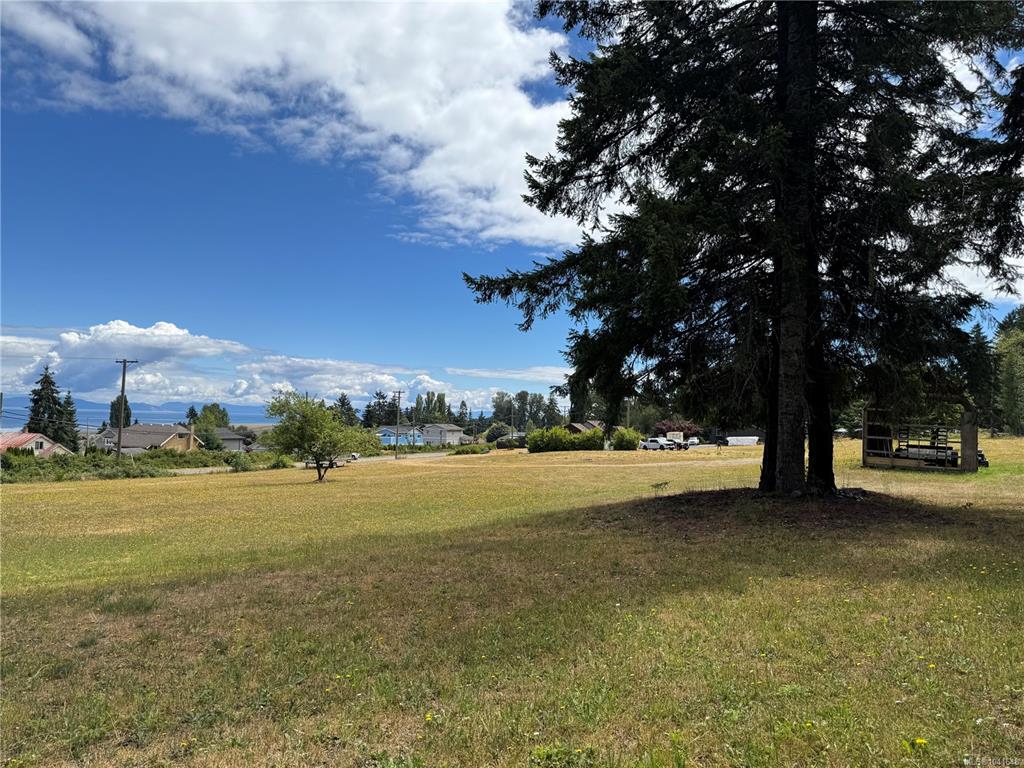 Second View of 3824 Ross Ave, Royston, BC, V0R 2V0