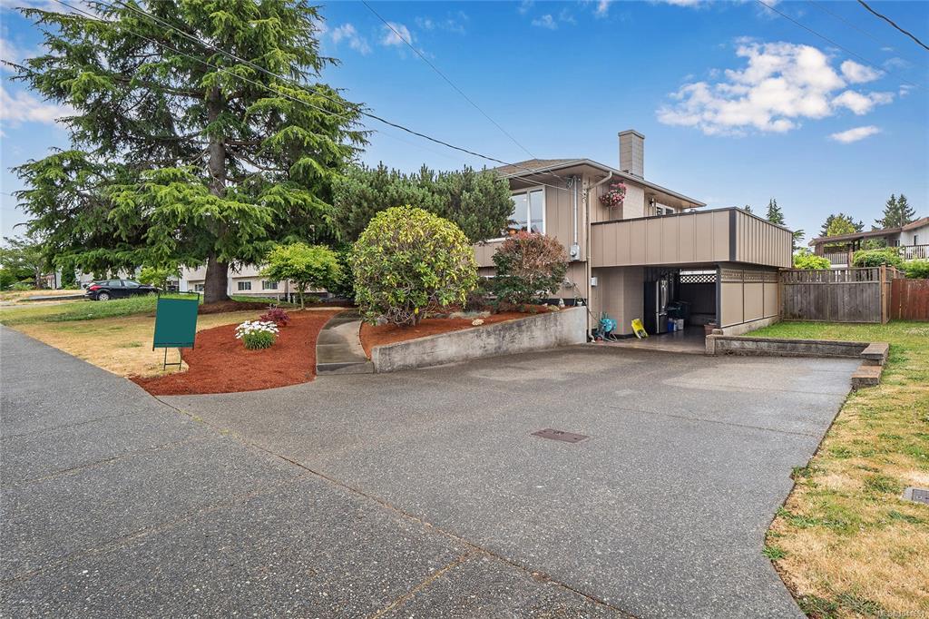 1571 Kenmore Rd, 1041651, BC,