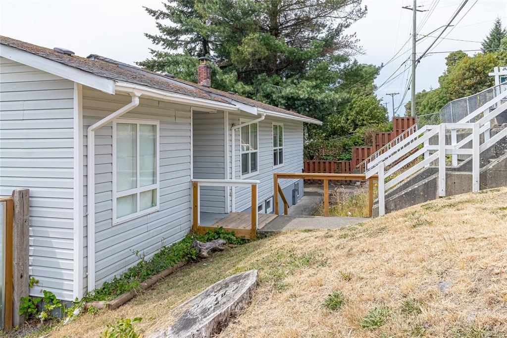 Third View of 1601 Townsite Rd, Nanaimo, BC, V9S 1M9